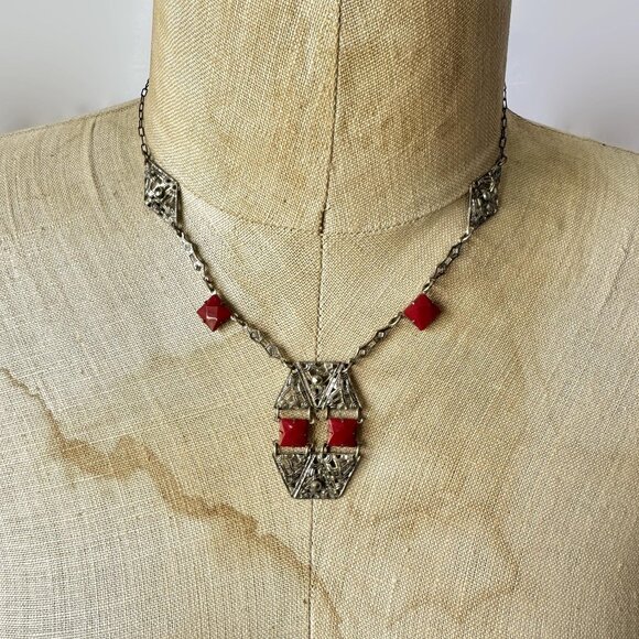 Art Deco Necklace, Silver, Red, Ornate, Faceted, 20s, 30s, Vintage - Picture 3 of 7